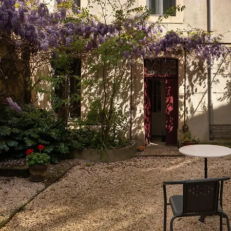 Appartement Bastide 3 *